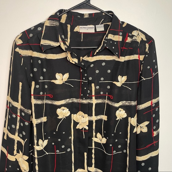 Floral Button Down Blouse - Picture 2 of 8